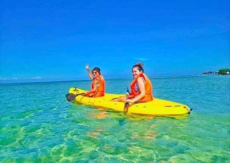 Richville Little Boracay Guest House Calatagan المظهر الخارجي الصورة