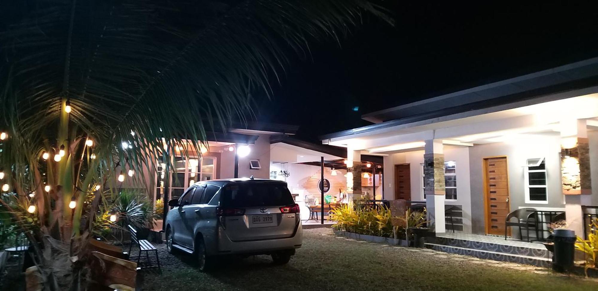 Richville Little Boracay Guest House Calatagan المظهر الخارجي الصورة
