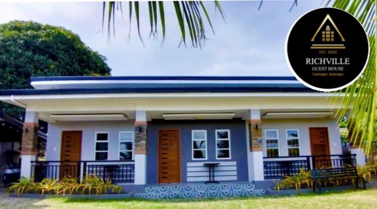 Richville Little Boracay Guest House Calatagan المظهر الخارجي الصورة