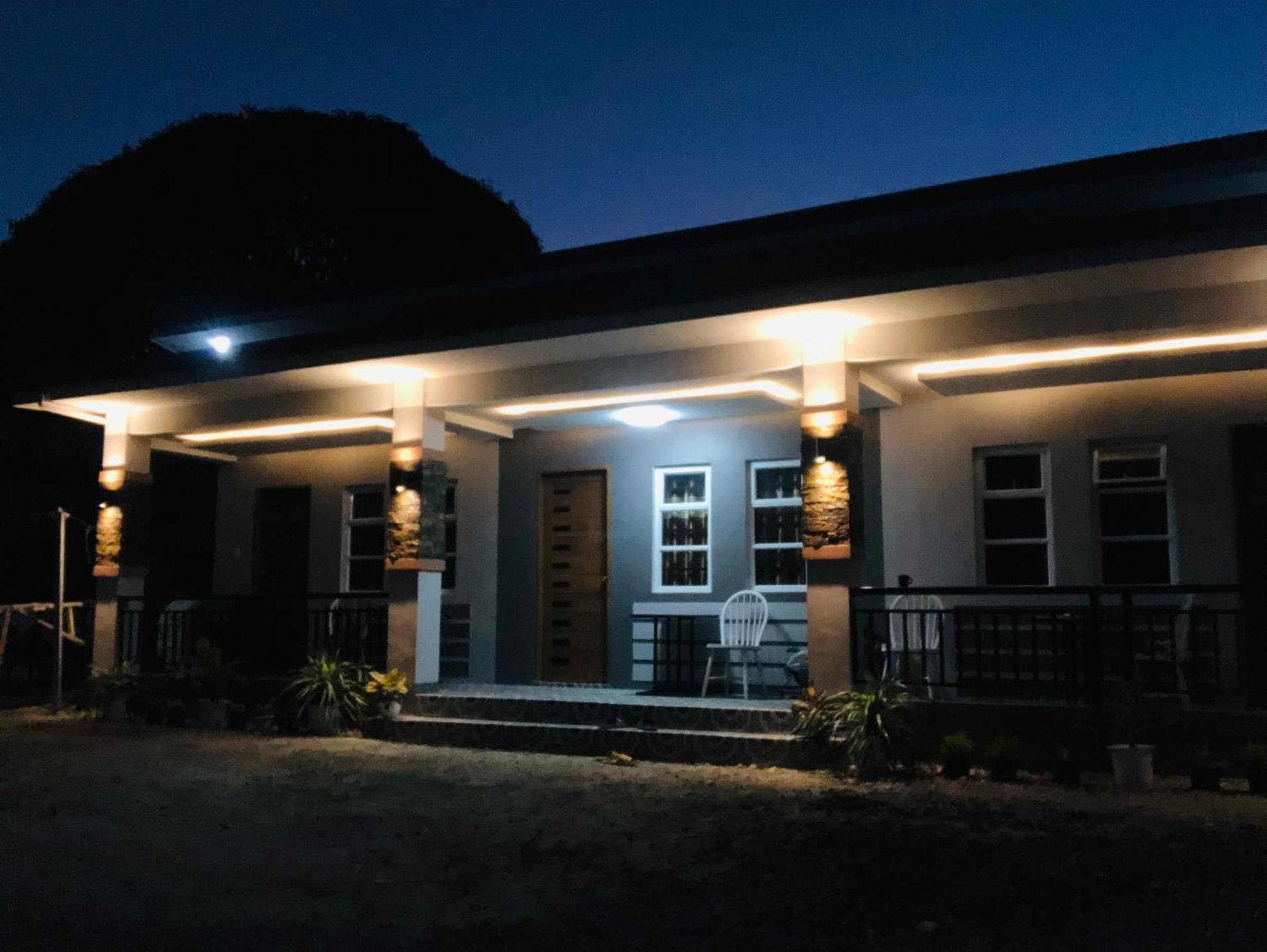 Richville Little Boracay Guest House Calatagan المظهر الخارجي الصورة